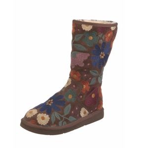 Ugg Wahine Embroidered Floral Boots - Size 8